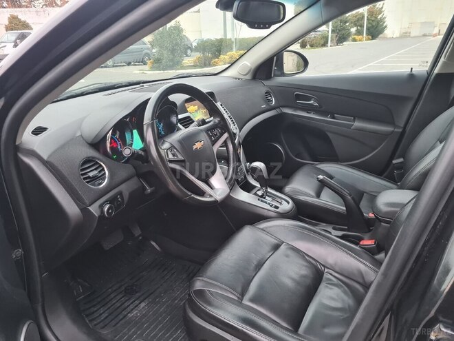 Chevrolet Cruze-8