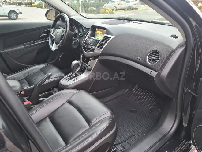 Chevrolet Cruze-14