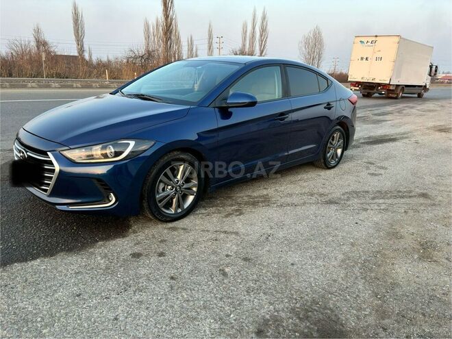 Hyundai Elantra 2017, 218,073 km - 2.0 l - Ucar