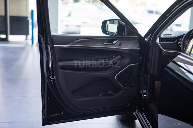 Jeep Grand Cherokee-17