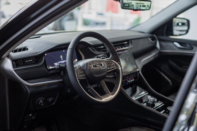 Jeep Grand Cherokee-19