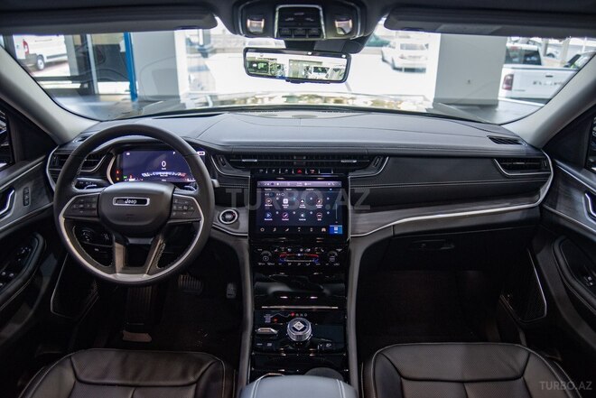 Jeep Grand Cherokee-23