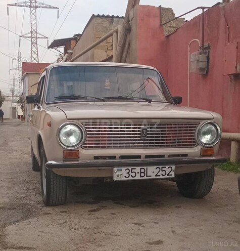 LADA (VAZ) 21011 1985, 25,600 km - 1.3 л - Bakı