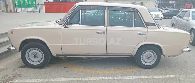 LADA (VAZ) 21011 1985, 25,600 km - 1.3 л - Bakı
