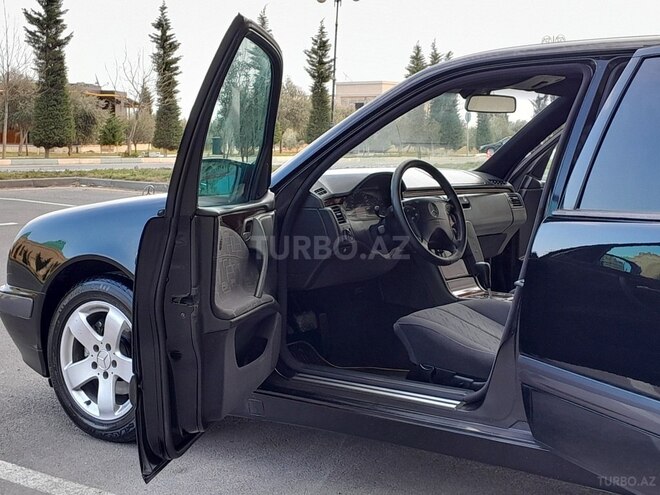 Mercedes E 220 d 1999, 438,000 km - 2.2 l - Sumqayıt