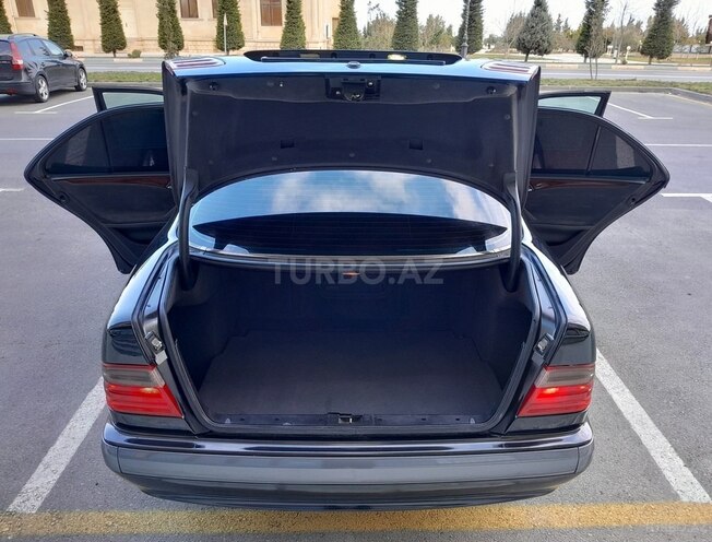 Mercedes E 220 d 1999, 438,000 km - 2.2 l - Sumqayıt