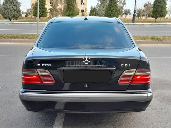 Mercedes E 220 d 1999, 438,000 km - 2.2 l - Sumqayıt