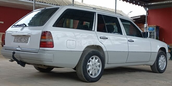 Mercedes E 200 d 1990, 965,312 km - 2.0 l - Şirvan
