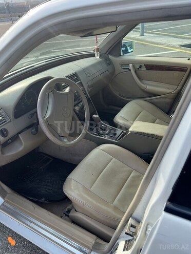 Mercedes C 230 1999, 220,000 km - 2.3 l - Bakı