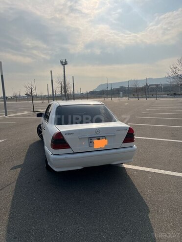 Mercedes C 230 1999, 220,000 km - 2.3 l - Bakı