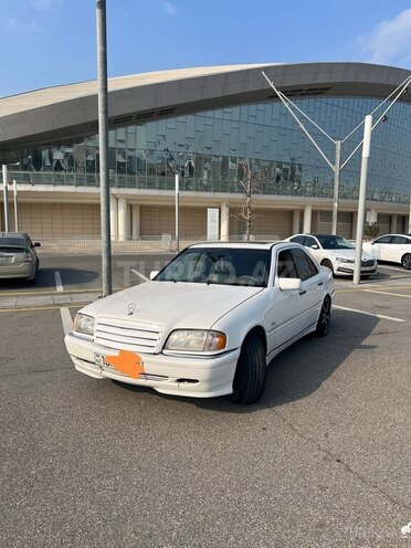 Mercedes C 230 1999, 220,000 km - 2.3 l - Bakı