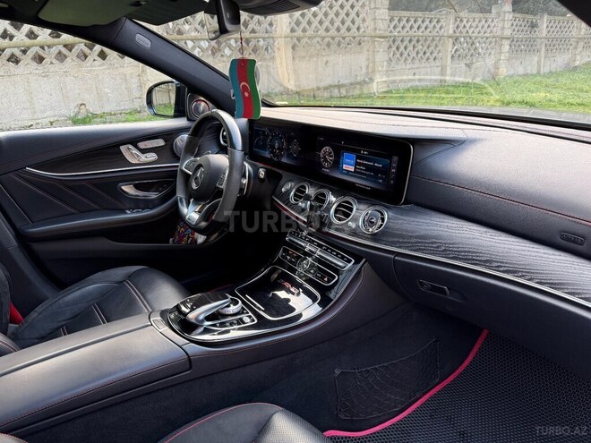 Mercedes  2018, 97,500 km - 3.0 l - Bakı