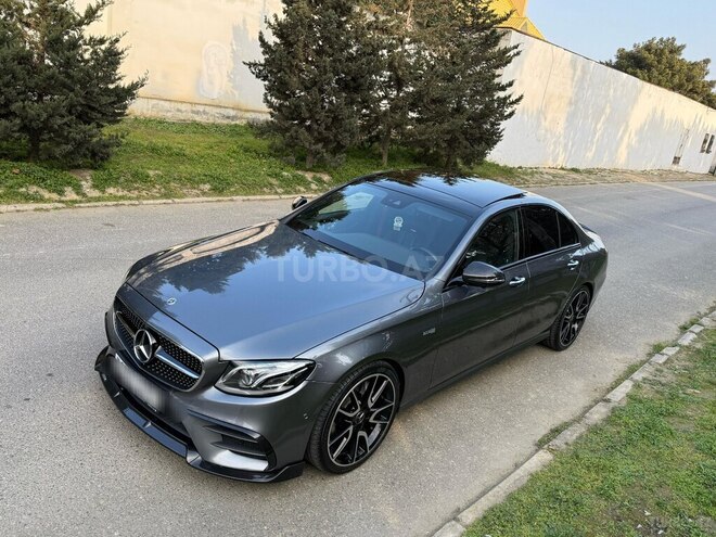 Mercedes  2018, 97,500 km - 3.0 l - Bakı