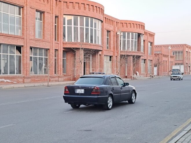 Mercedes C 200 1994, 238,000 km - 2.0 л - Gəncə