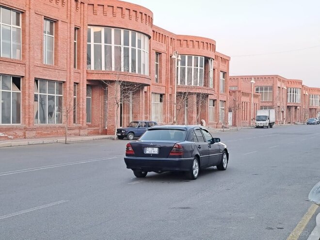 Mercedes C 200 1994, 238,000 km - 2.0 л - Gəncə