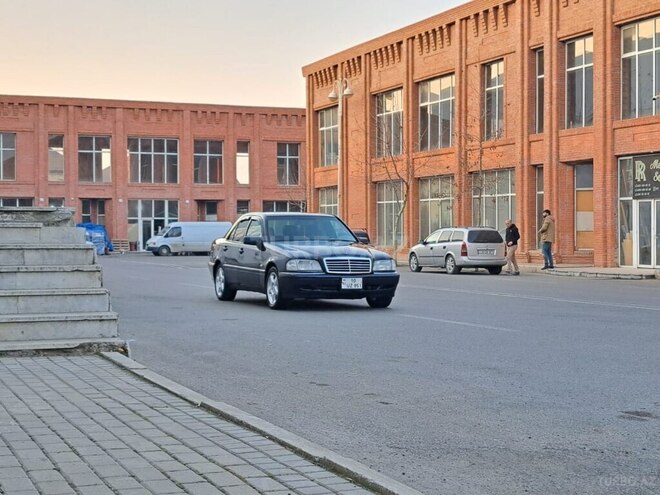 Mercedes C 200 1994, 238,000 km - 2.0 л - Gəncə