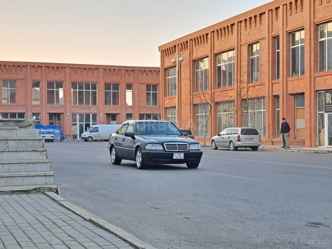 Mercedes C 200 1994, 238,000 km - 2.0 л - Gəncə