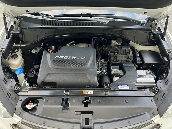Hyundai Santa Fe-21