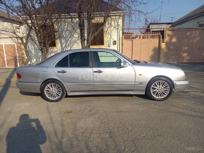 Mercedes E 230 1996, 450,000 km - 2.3 l - Ağstafa