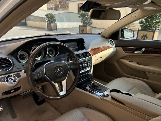 Mercedes C 250-10