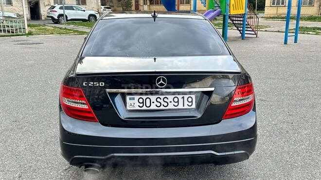 Mercedes C 250 2012, 240,000 km - 1.8 l - Bakı