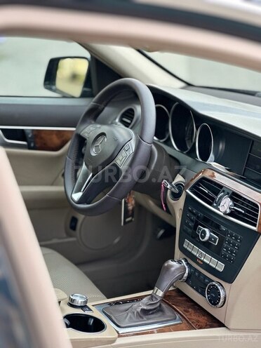 Mercedes C 250 2012, 240,000 km - 1.8 l - Bakı