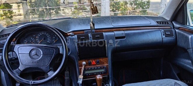 Mercedes E 240 1998, 500,000 km - 2.4 l - Kürdəmir