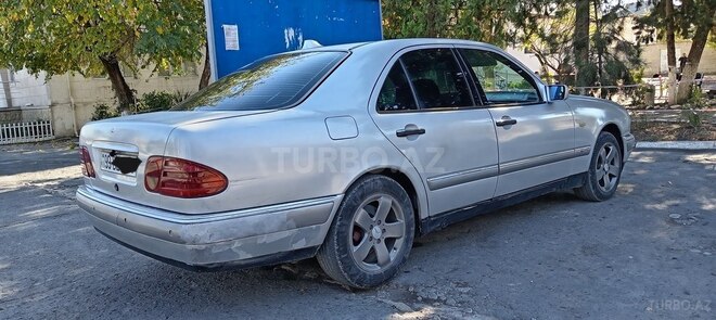 Mercedes E 240 1998, 500,000 km - 2.4 l - Kürdəmir