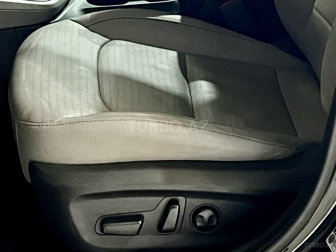 Hyundai Elantra-18