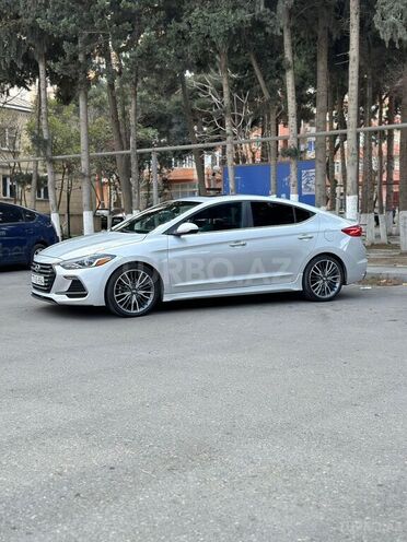 Hyundai Elantra 2018, 86,000 km - 1.6 l - Bakı