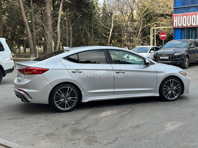 Hyundai Elantra 2018, 86,000 km - 1.6 l - Bakı