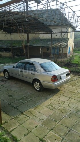 Mercedes C 220 d 1995, 253,690 km - 2.2 l - Lənkəran
