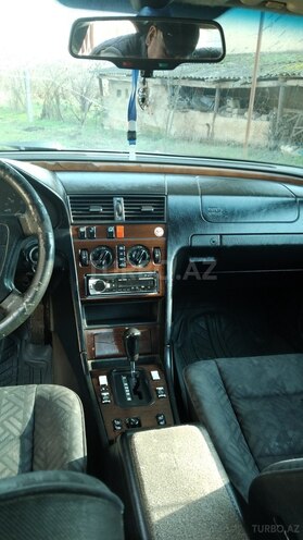 Mercedes C 220 d 1995, 253,690 km - 2.2 l - Lənkəran