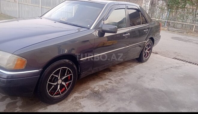Mercedes C 180 1994, 345,670 km - 1.8 l - Ucar