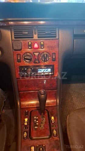Mercedes E 200 2000, 346,907 km - 2.0 l - Gəncə
