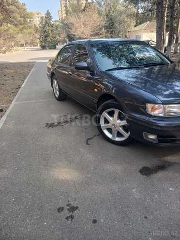 Nissan Maxima-12