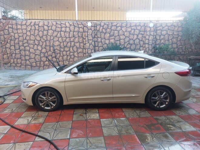 Hyundai Elantra 2016, 55,000 km - 2.0 l - Gəncə