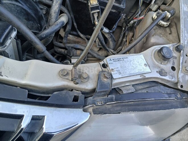 Mitsubishi L200 2005, 365,000 km - 2.5 l - Gədəbəy