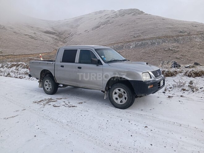Mitsubishi L200 2005, 365,000 km - 2.5 l - Gədəbəy