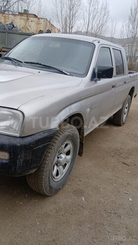 Mitsubishi L200 2005, 365,000 km - 2.5 l - Gədəbəy