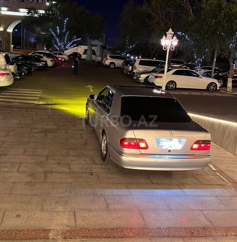 Mercedes E 320 2000, 311,000 km - 3.2 l - Bakı