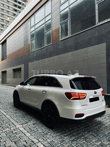 Kia Sorento-5