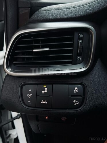 Kia Sorento-13