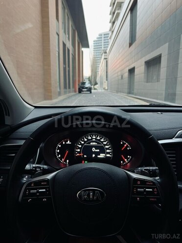 Kia Sorento-16