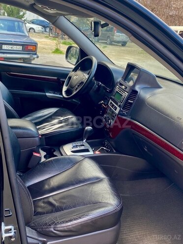 Hyundai Santa Fe-8