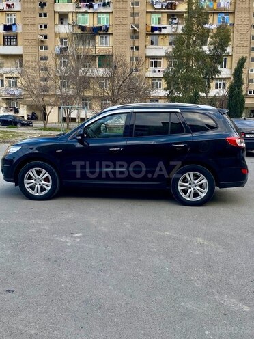 Hyundai Santa Fe-3