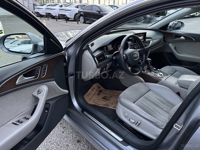 Audi A6-11