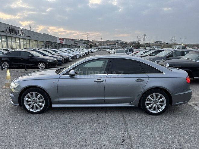 Audi A6-4
