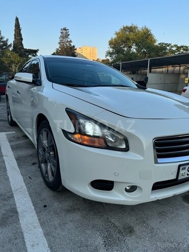 Nissan Maxima-3