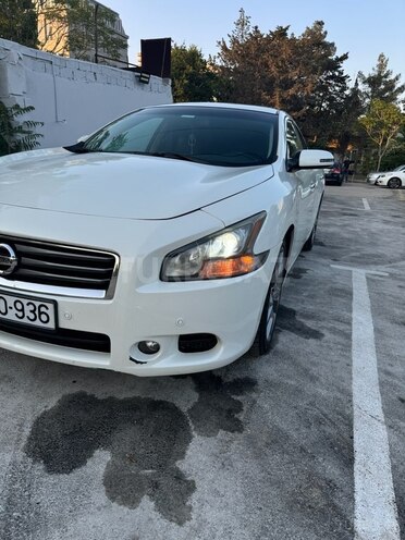 Nissan Maxima-4
